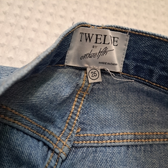 High Waisted Twelve by Ontwelfth Jeans - Picture 4 of 6